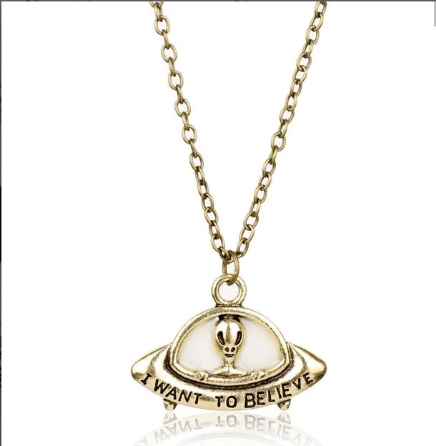 Luminous Alien Spaceship Pendant - DATNEWDRIP