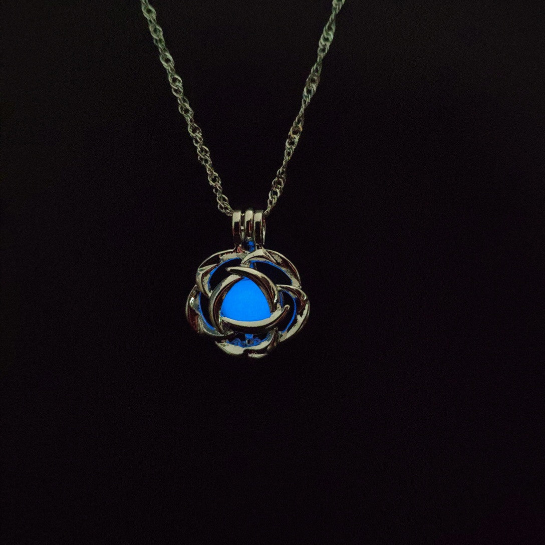 Luminous Rose Pendant - DATNEWDRIP