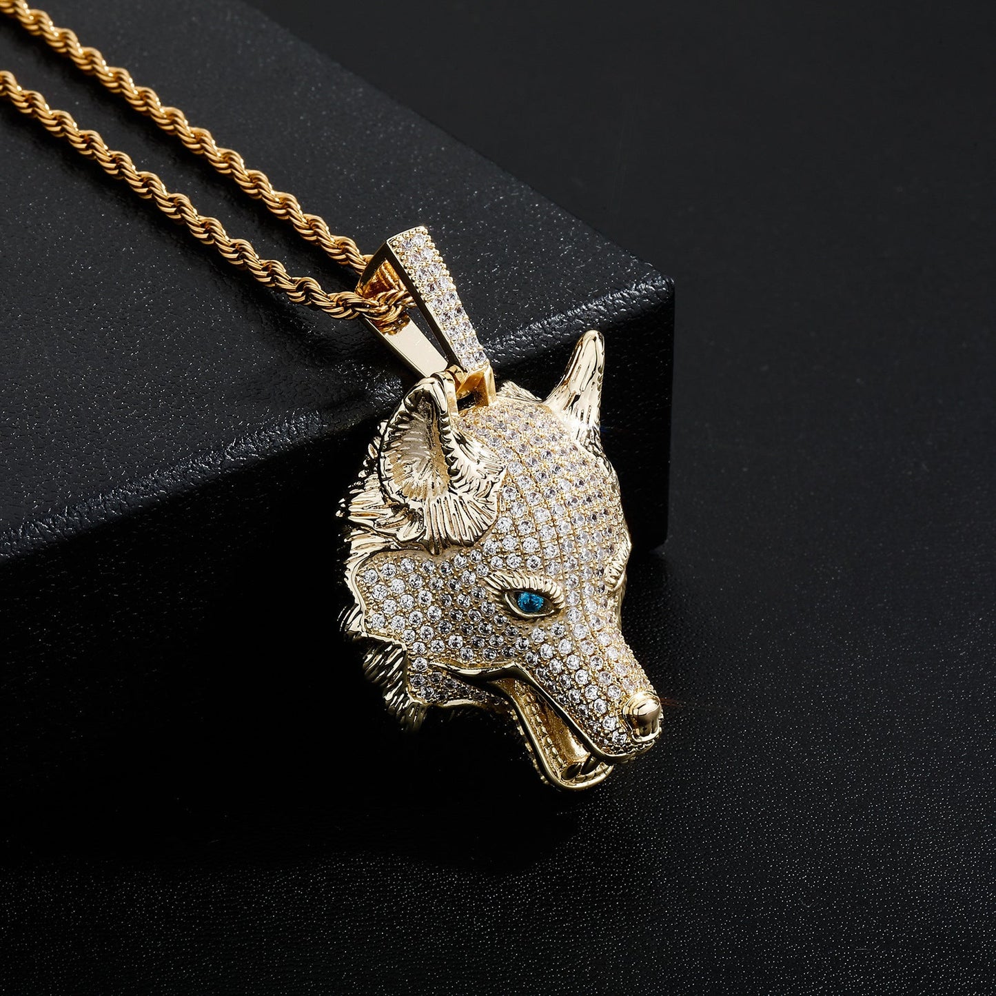 Iced Out Wolf Head Pendant - DATNEWDRIP