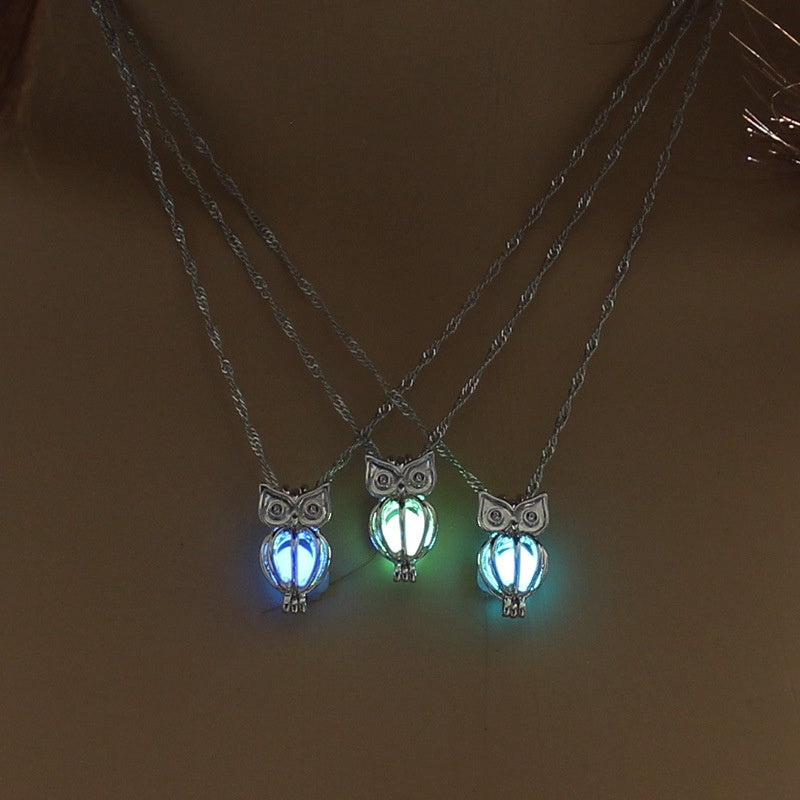 Dark Luminous Necklaces Glow In The Dark lotus Flower Shaped Pendant Necklace For Women Jewelry