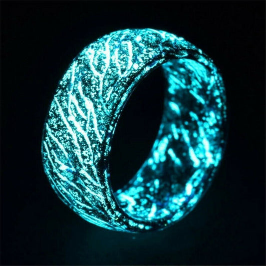 Cool Luminous Crackle Ring