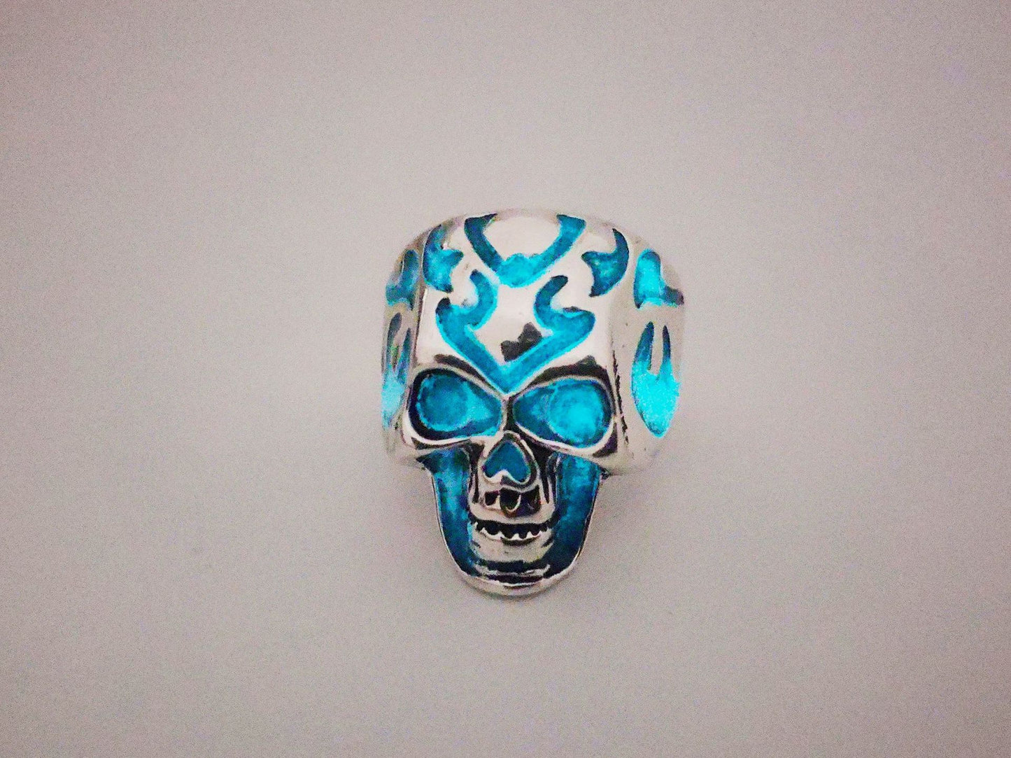 Retro flame skull luminous ring