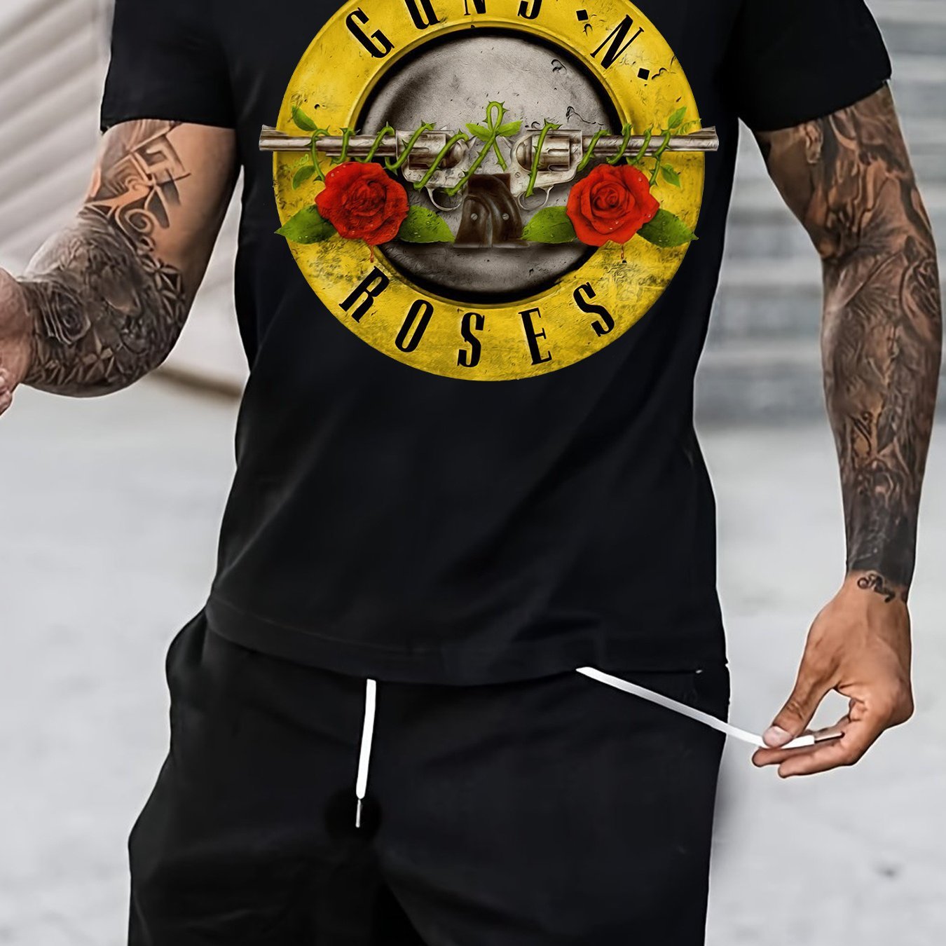 Men's Round Neck Short Sleeved T-shirt With Gun And Rose Pattern Printed, Suitable For Daily Wear And Casual Summer T-shirt In Vacation Destinations