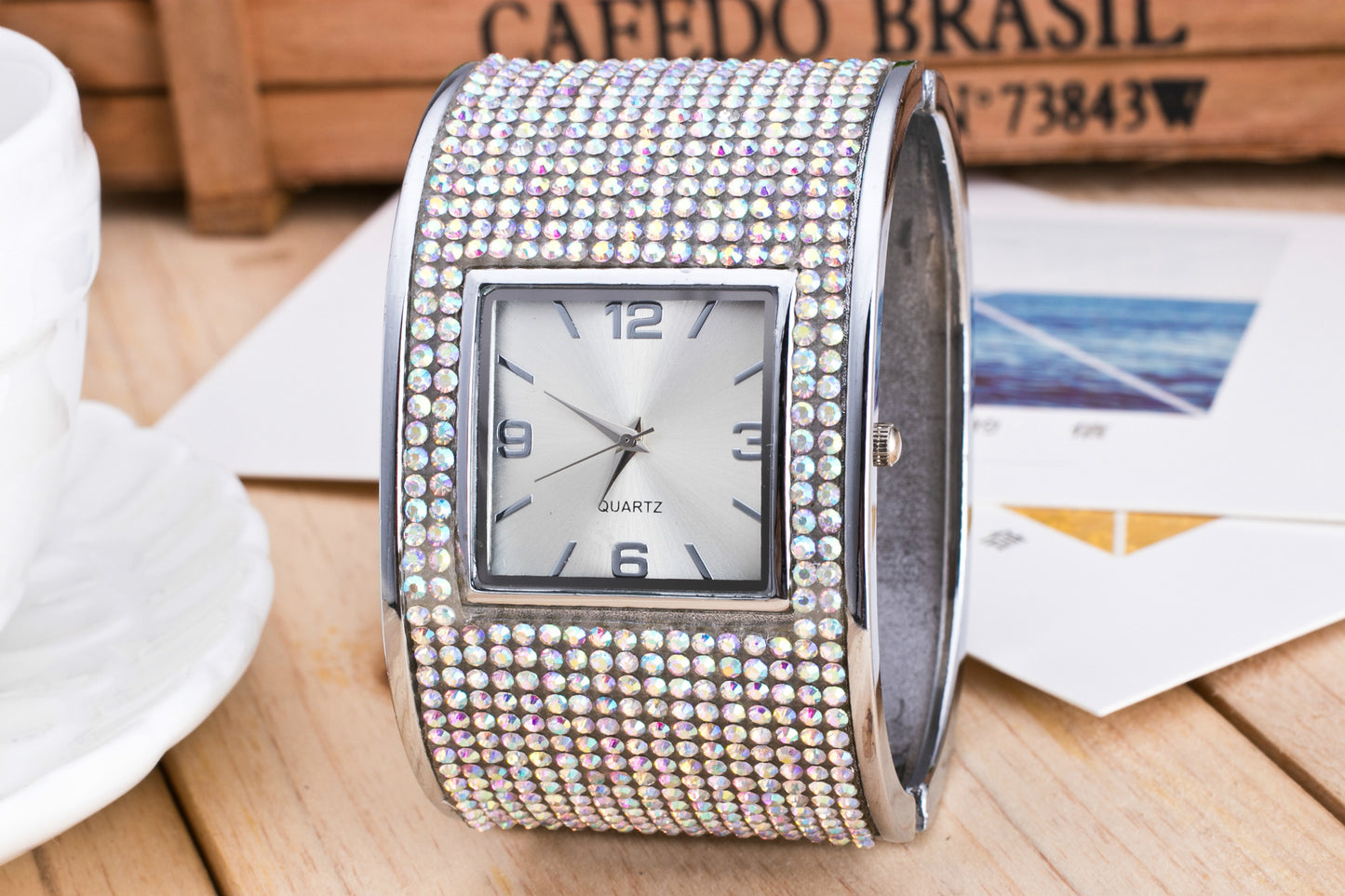 Diamond-studded Fashion Watch