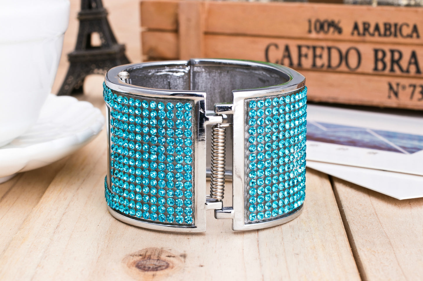 Diamond-studded Fashion Watch