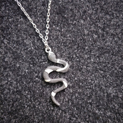 Luminous Snake Pendant - DATNEWDRIP