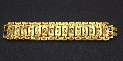 Iced Out Exaggerated Tank Bracelet - DATNEWDRIP