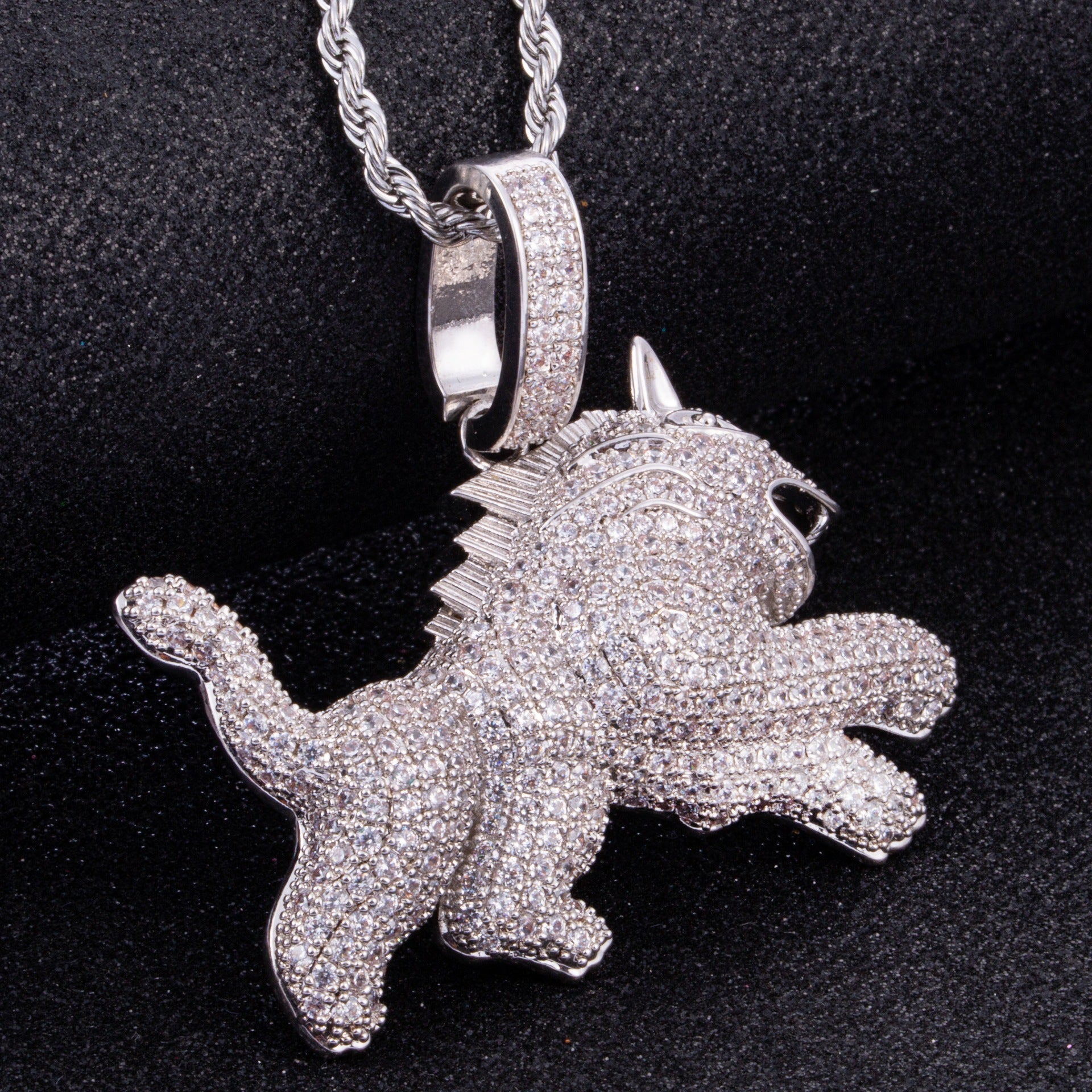 Iced Out Running Lion Pendant - DATNEWDRIP