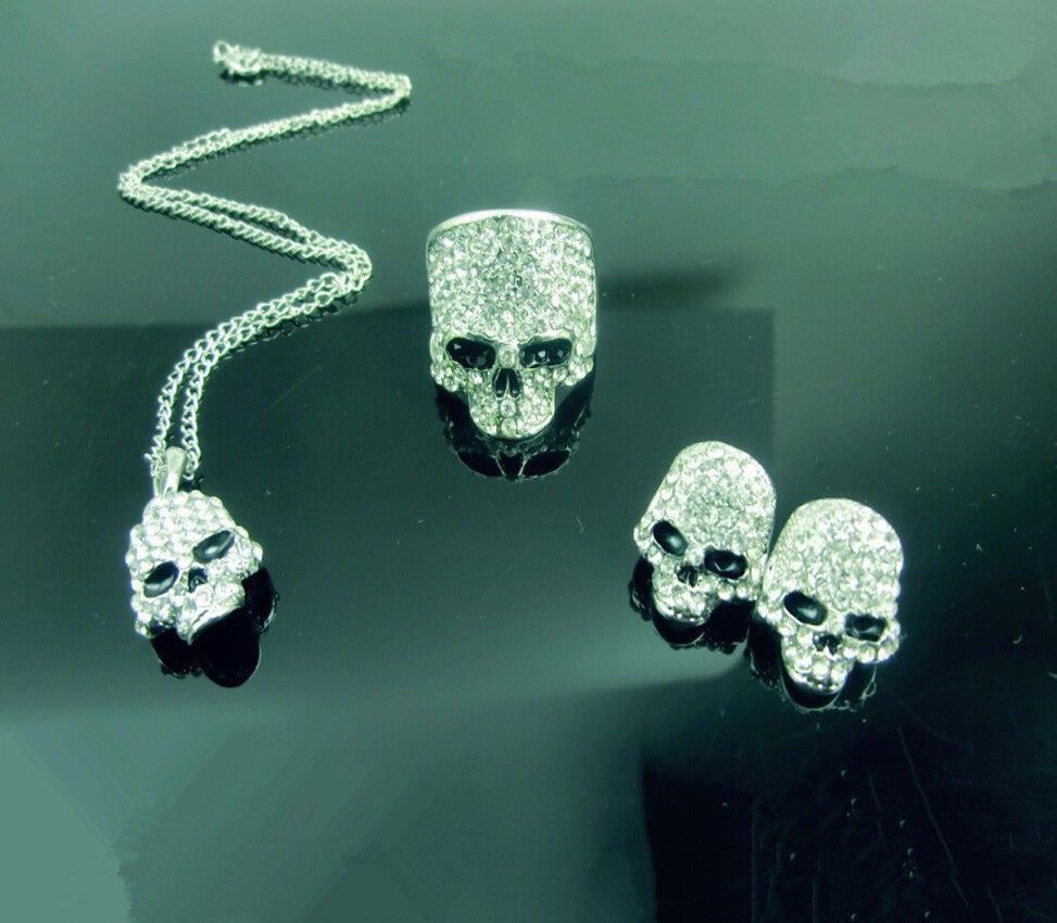 DATNEWDRIP Iced Out Punk Skull Ring - DATNEWDRIP
