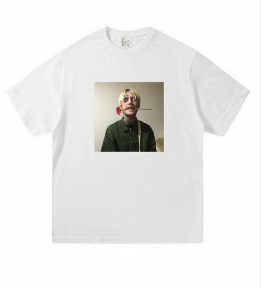 Lip Peep T-Shirt - Mens